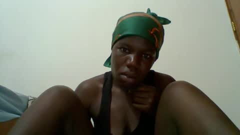 SARAH online show from 10/31/25, 12:22