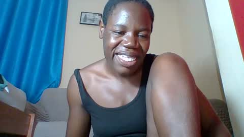 Snapshot of blacksexygal chatting on 06/22/26, 09:01 SARAH online show from 06/22/26, 09:01