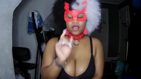 Queen Siren online show from 12/20/24, 05:57