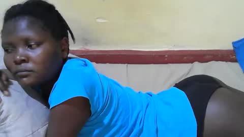 blackslim_girl2 online show from 10/14/25, 09:26