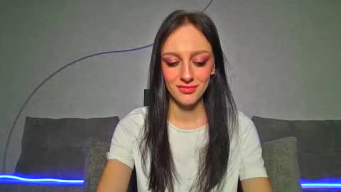 Snapshot of blacky_berry chatting on 02/16/26, 02:13 Ivy online show from 02/16/26, 02:13