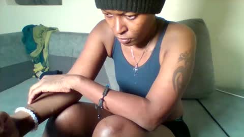 Snapshot of blacky_winndy chatting on 10/10/25, 07:02 blacky_winndy online show from 10/10/25, 07:02