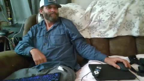Snapshot of blair_43 chatting on 06/18/26, 01:28 blair_43 online show from 06/18/26, 01:28