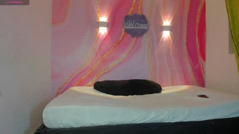 Snapshot of blair_bigtits chatting on 02/17/26, 12:01 Blair online show from 02/17/26, 12:01