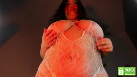 Snapshot of blair_curvy chatting on 06/19/26, 01:26 Blair online show from 06/19/26, 01:26