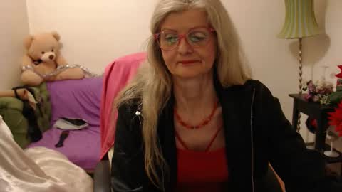 Snapshot of blairfort chatting on 12/03/24, 05:12 blairfort online show from 12/03/24, 05:12