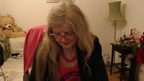 Snapshot of blairfort chatting on 12/09/24, 03:22 blairfort online show from 12/09/24, 03:22