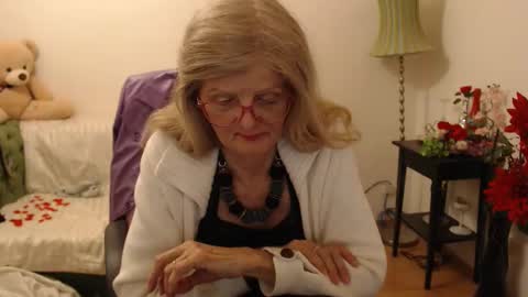 Snapshot of blairfort chatting on 02/12/25, 03:40 blairfort online show from 02/12/25, 03:40