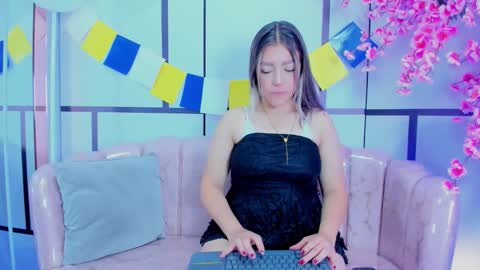 blairjones_ online show from 09/29/25, 12:21