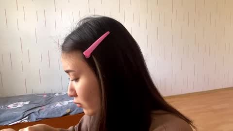 Mila online show from 04/08/26, 05:29