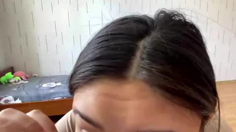 Mila online show from 04/18/26, 07:23