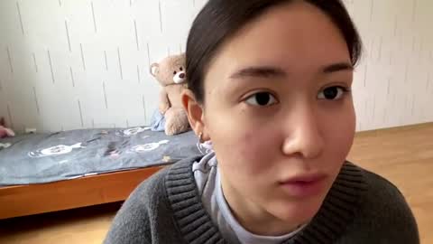 Mila online show from 04/23/26, 08:35