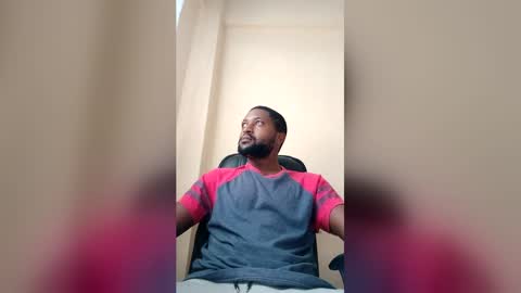 Snapshot of blakchiise chatting on 05/17/26, 06:33 blakchiise online show from 05/17/26, 06:33