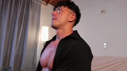 Blake Levi  Independent Model online show from 12/21/24, 08:54