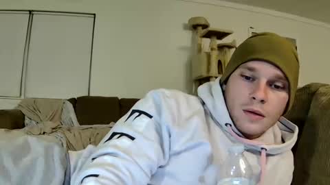 Snapshot of blakeandskylar chatting on 12/02/24, 11:07 BlakeAndSkylar online show from 12/02/24, 11:07