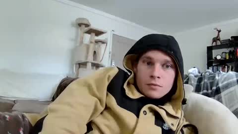 Snapshot of blakeandskylar chatting on 01/01/25, 05:11 BlakeAndSkylar online show from 01/01/25, 05:11