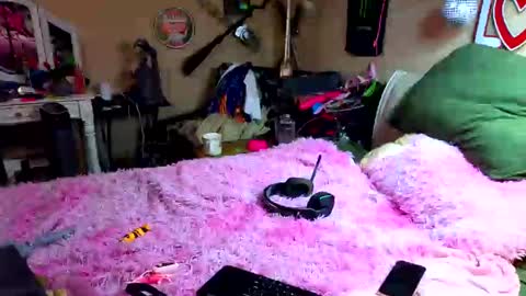 Snapshot of blakelytgirl chatting on 01/21/25, 12:39 Blakely Morningstar online show from 01/21/25, 12:39