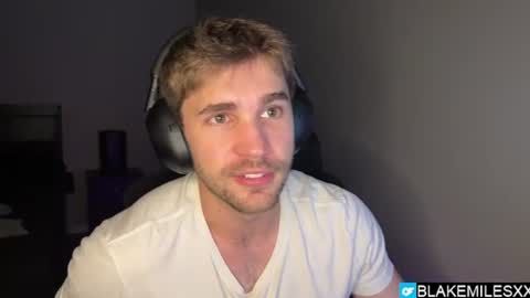 Snapshot of blakemiles2 chatting on 06/27/26, 03:22 Blake Miles online show from 06/27/26, 03:22