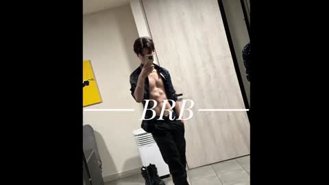 Snapshot of blakeshatter chatting on 01/11/25, 09:15 blakeshatter online show from 01/11/25, 09:15