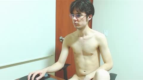 Snapshot of blakeshatter chatting on 02/19/25, 01:18 blakeshatter online show from 02/19/25, 01:18