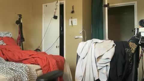 Blackjag00 online show from 10/26/25, 07:09