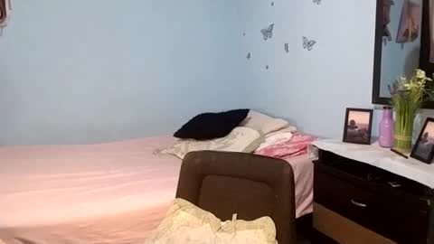 blakwhitebig21 online show from 02/20/25, 08:58