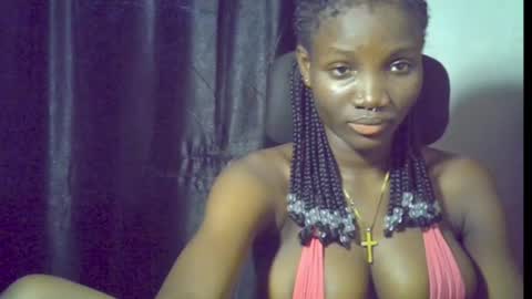 Snapshot of blaq_melanin chatting on 07/19/26, 07:45 nikky00 online show from 07/19/26, 07:45