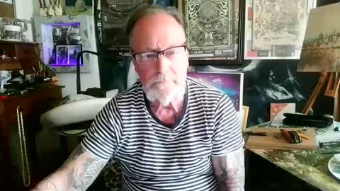 Snapshot of blindsurfer780299 chatting on 04/30/26, 02:34 blindsurfer780299 online show from 04/30/26, 02:34