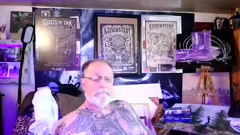 Snapshot of blindsurfer780299 chatting on 05/18/26, 07:58 blindsurfer780299 online show from 05/18/26, 07:58