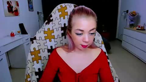 Nicole online show from 02/07/25, 02:26