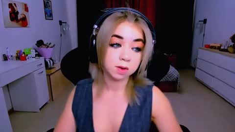 Nicole online show from 09/12/25, 08:58