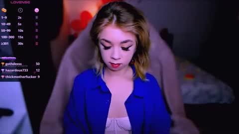 Nicole online show from 12/03/25, 11:08