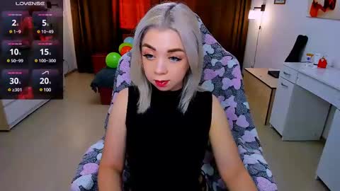 Nicole online show from 02/12/25, 11:40