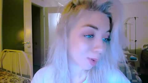 Nicole online show from 02/24/25, 06:58