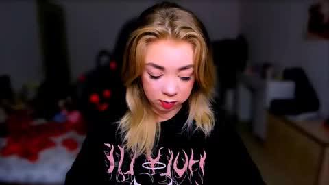 Nicole online show from 03/08/26, 01:47