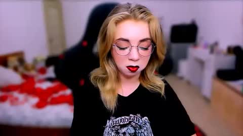 Nicole online show from 03/10/26, 05:01