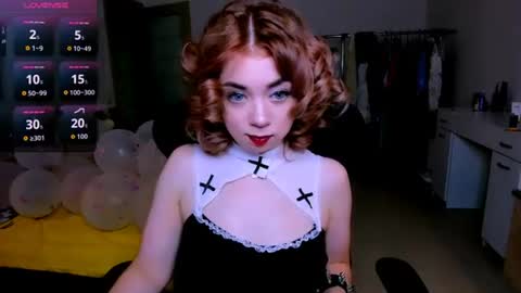 Snapshot of blinkofeyess chatting on 07/24/26, 02:48 Nicole online show from 07/24/26, 02:48