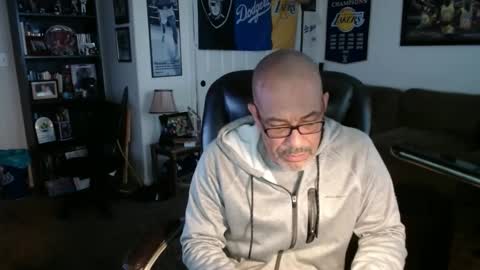 blk_nthick online show from 02/12/25, 12:48