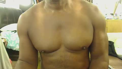 blkbiguncut10462 online show from 10/04/25, 05:16