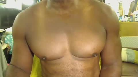 blkbiguncut10462 online show from 10/05/25, 02:21