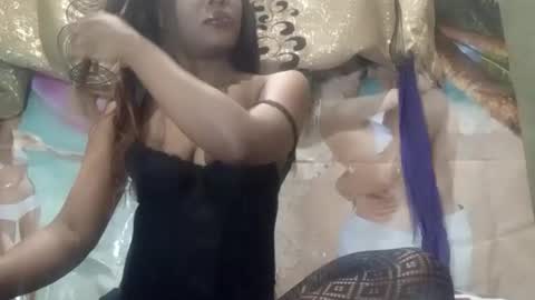 Snapshot of blktulipsxx chatting on 09/22/25, 03:19 Lola online show from 09/22/25, 03:19