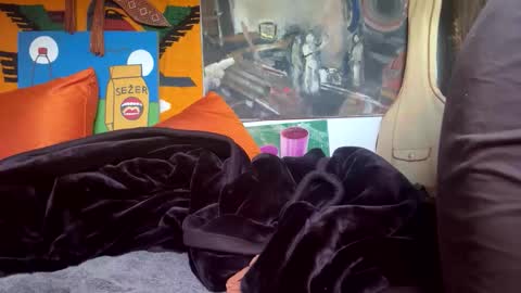 BlIdoL online show from 09/19/25, 07:21