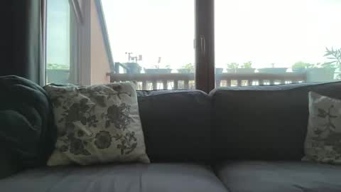 BlIdoL online show from 05/05/26, 08:33
