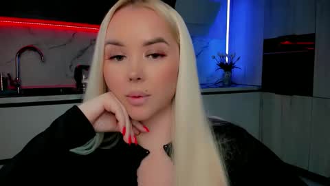 Lana online show from 01/13/25, 06:38