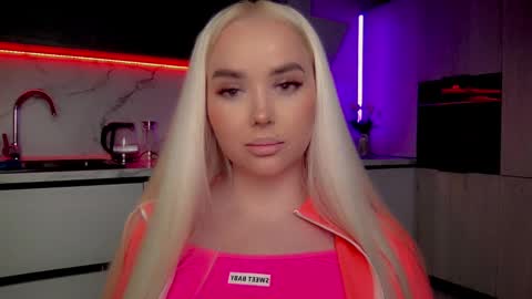 Lana online show from 01/20/25, 07:25