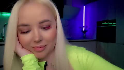 Lana online show from 03/06/25, 09:14