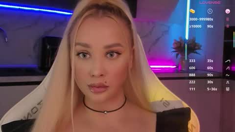 Lana online show from 11/16/25, 06:19