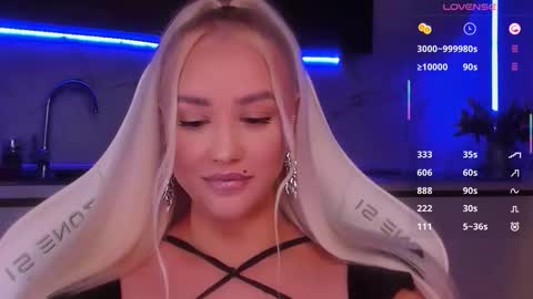 Lana online show from 04/19/26, 02:11