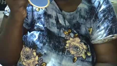 Snapshot of blonde202 chatting on 02/05/25, 12:27 Abbygael online show from 02/05/25, 12:27