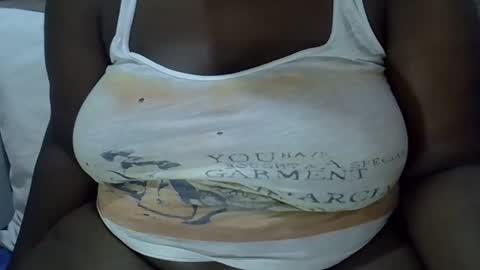 Snapshot of blonde202 chatting on 10/21/25, 12:55 Abbygael online show from 10/21/25, 12:55